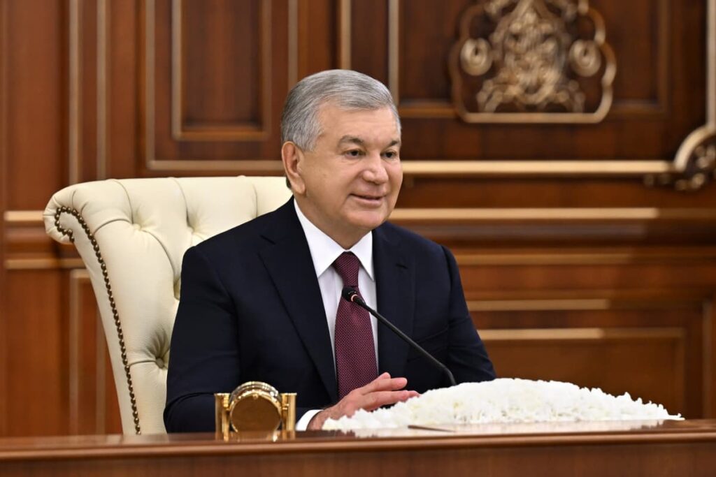 Mirziyoyev Samarqanddagi C5+1 yig’ilishi doirasida to’rt Markaziy Osiyo tashqi ishlar vaziri bilan uchrashdi