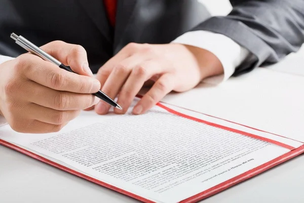 Regulator Warns Microloan Borrowers: Fees Withheld Upfront, Full Balance Due on First Missed Payment