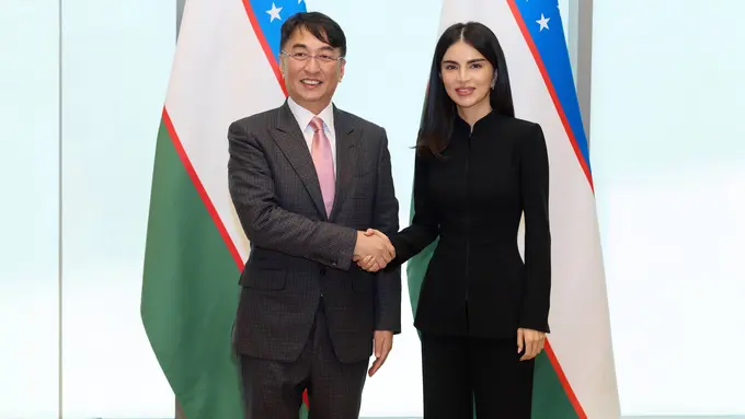 Uzbekistan, Henderson Land Group discuss cooperation in renewable energy, infrastructure and education