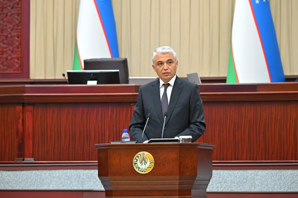 More Than 720 Tashkent Apartment Blocks Built Without Permits, Minister Tells Parliament