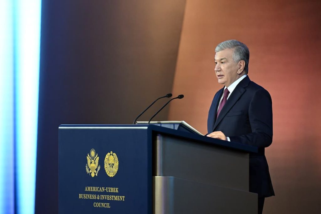 Mirziyoyev and US Officials Agree $12 Billion Package at Samarkand Business Forum